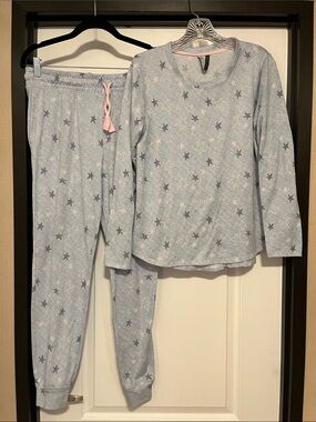 Ladies Star-Print Pajama Set - Light Gray with Pink Accents